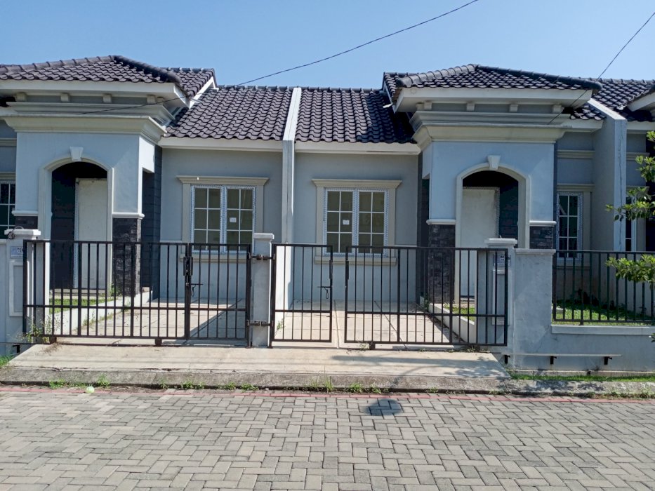 Harvest City Rumah 1 lantai Spek bata merah full. Hub: Juli