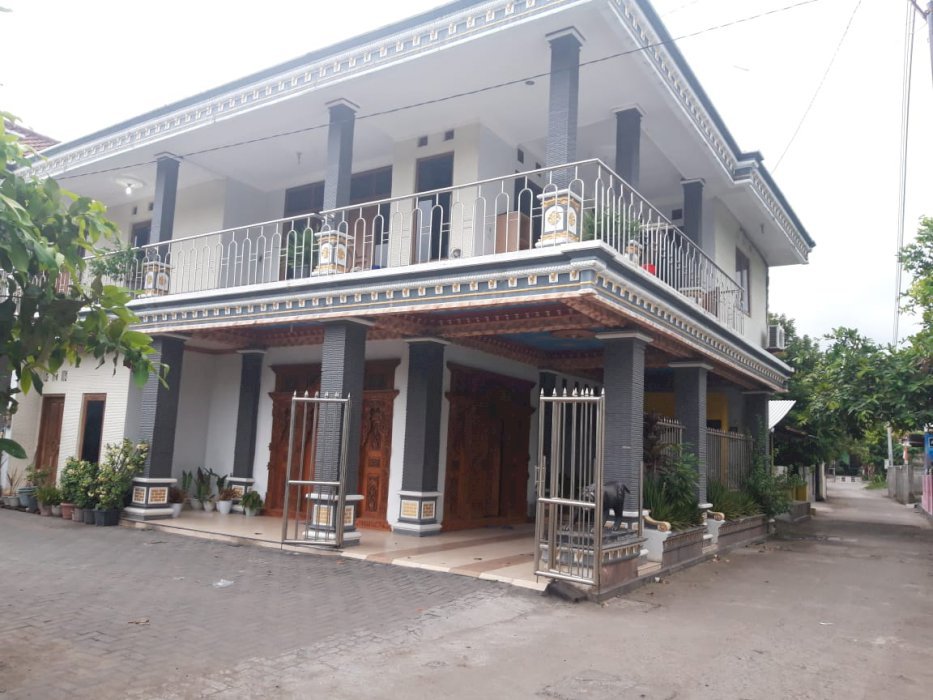 RUMAH MEWAH JALIMBAR JLN IMOGIRI BARAT KM 8 SEWON BANTUL