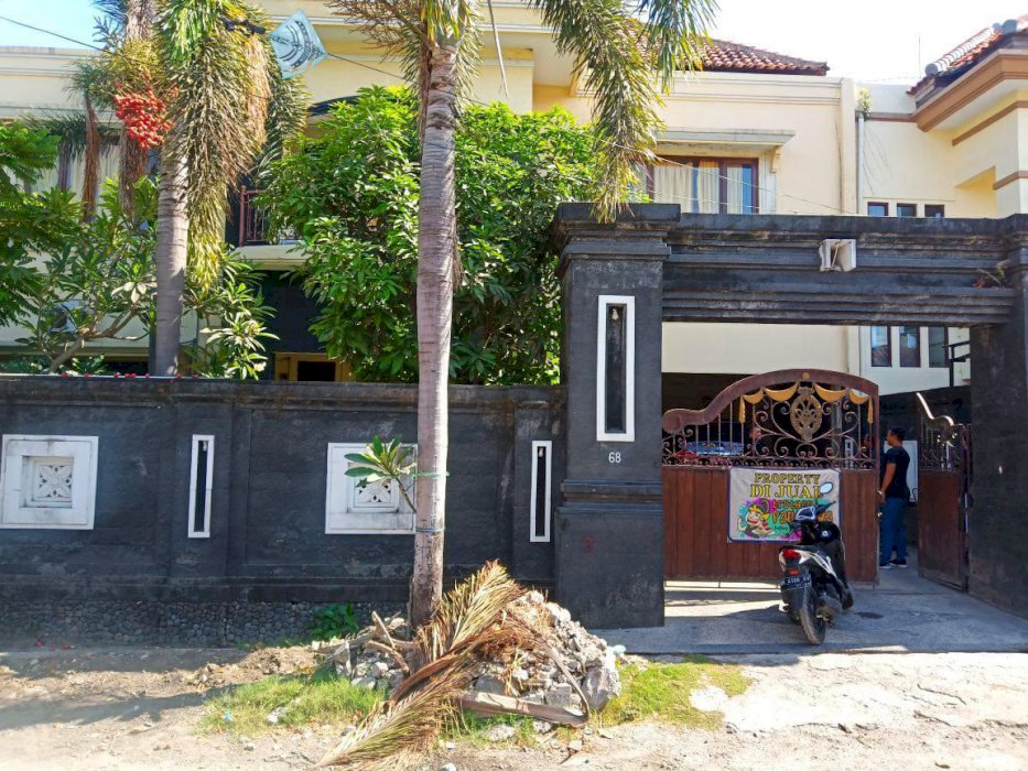 Rumah mewah lantai 2 di jl tukad batanghari, Renon