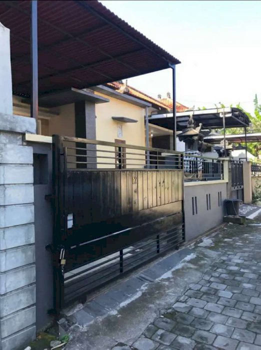 Rumah lantai 1 minimalis di jl sentanu, peguyangan