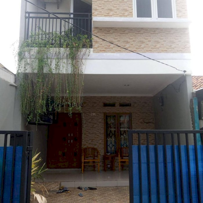 Rumah Asri Tingkat Petukangan Utara Pesanggrahan Jakarta Selatan