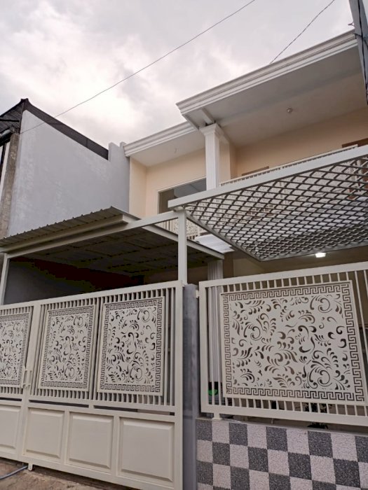 Rumah Mewah Kawasan Exit Tol Singosari Di Banjararum Malang