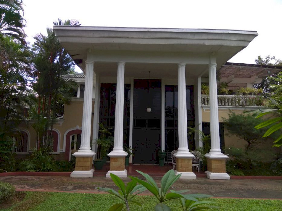 Dijual Rumah Mewah di Jln Jatipadang Raya Pasar Minggu Jakarta Selatan