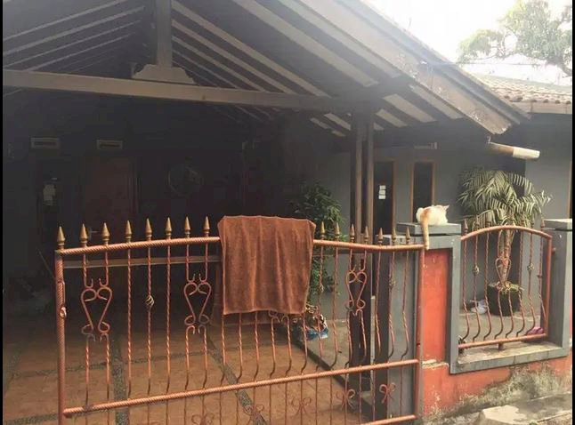 Rumah terawat Murah di Jatihandap 825 jt luas tanah 150 m2