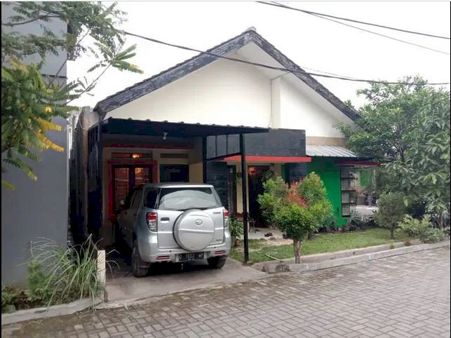  Rumah dekat Hotel Gotix  Soekarno Hatta Bandung 950 jt nego