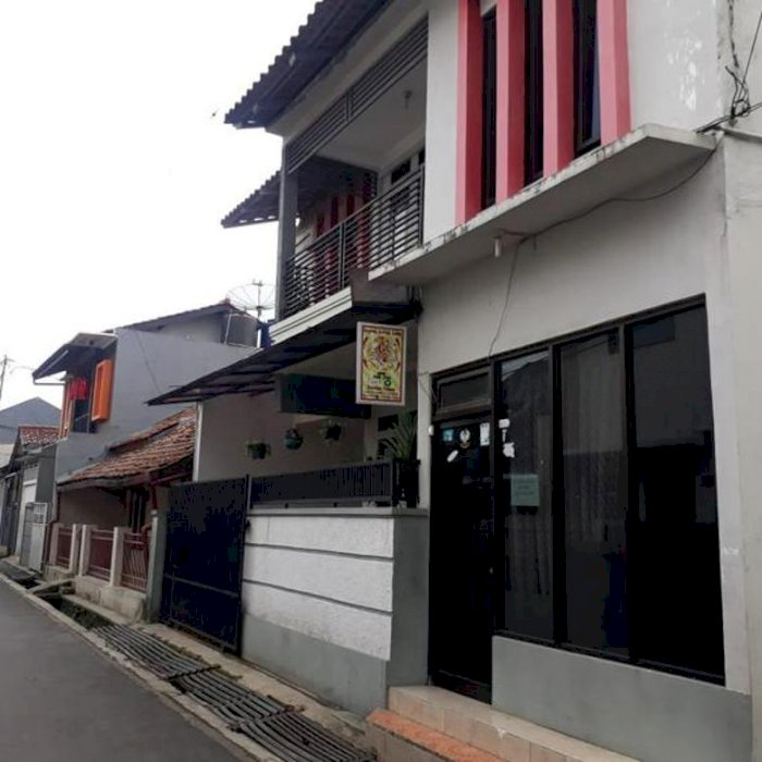 Rumah siap huni 2 lantai di Pusat Kota Bandung