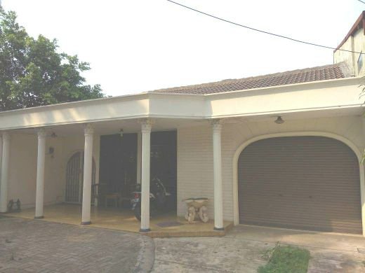 Rumah Pondok Kopi Hitung Tanah