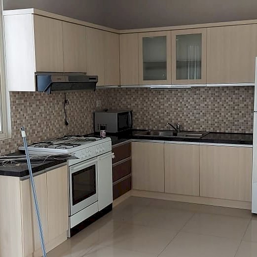 Sewakan rumah 2 lantai full furnis