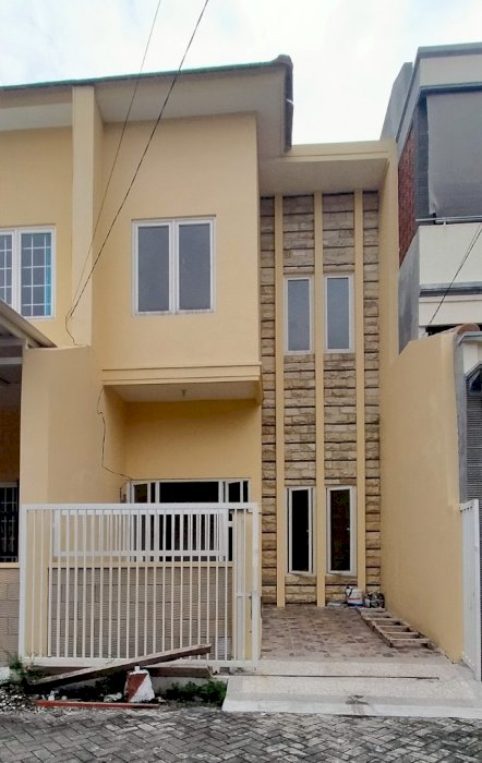 Rumah bangunan baru siap huni