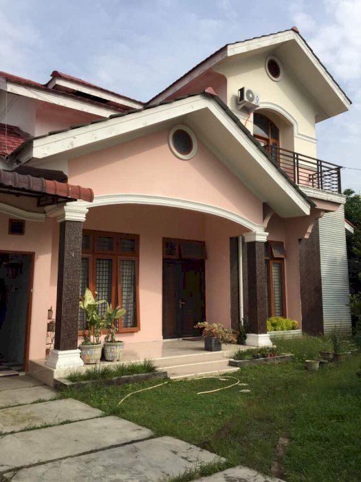 Rumah di Komplek Kejaksaan Setia Budi