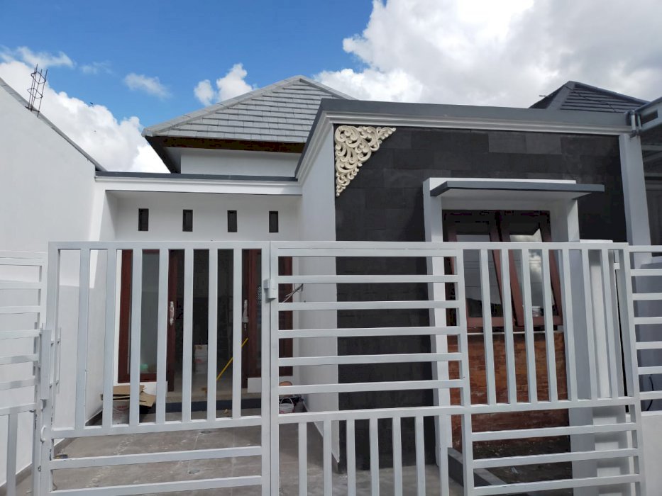 Di jual rumah baru  minimalis di a yani denpsr utara