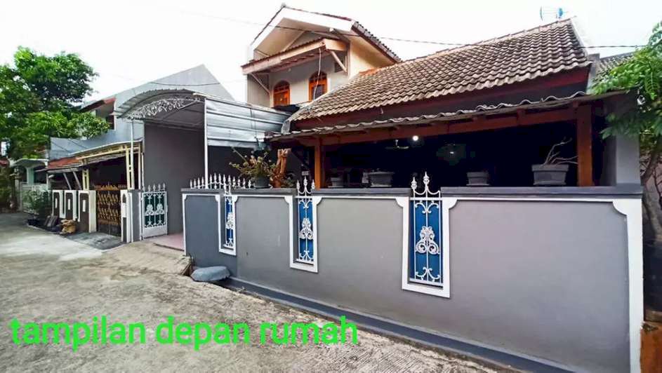 Rumah 2 lantai di tengah kota Depok