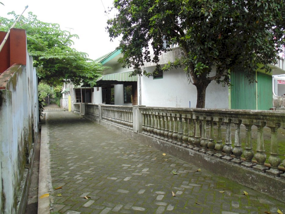 Dijual rumah warisan orang tuaku lokasi strategis dekat pusat kota