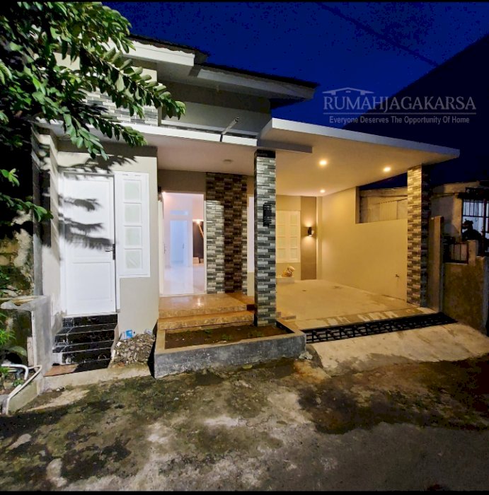 Rumah Baru Dalam Komplek Besar Selangkah Ke Jagakarsa Di Depok