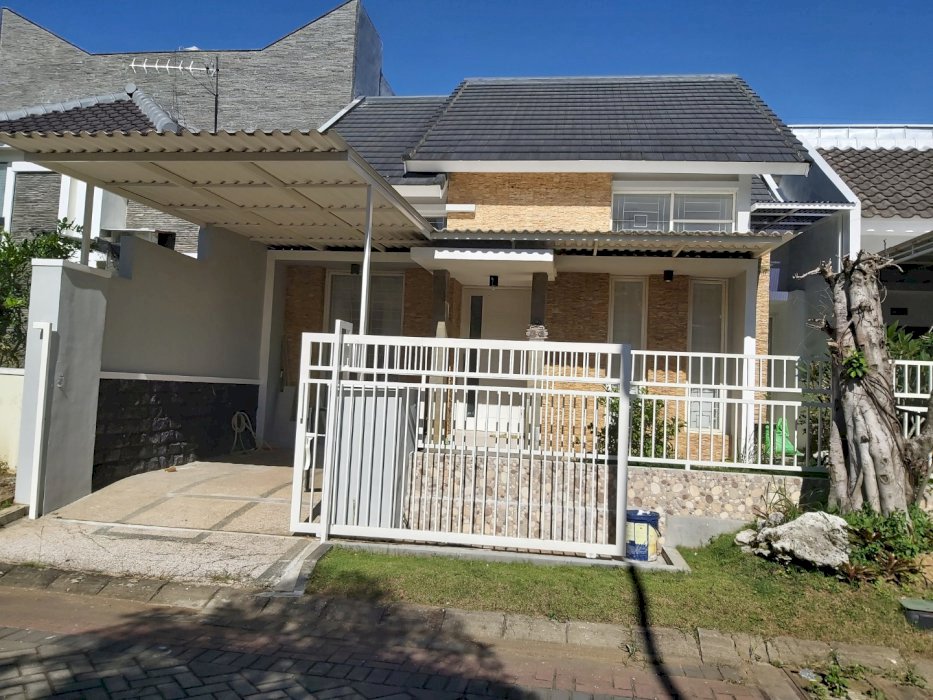 Rumah Modern Kondisi Istimewa di Private Cluster VPT yang Nyaman