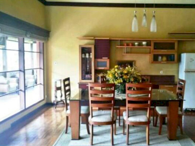 Rumah Dijual di Jalan Melati Batu