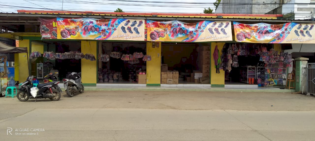 Rumah Toko di sejajar di Sebelah Toserba Yogya Pamanukan 3,6 Miliar