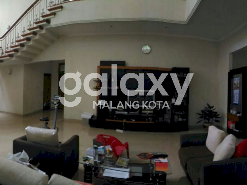 Rumah Dijual di Taman Golf Utama Araya Malang