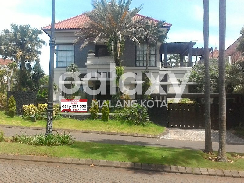 Rumah Mewah Dijual di Istana Dieng Tengah Malang