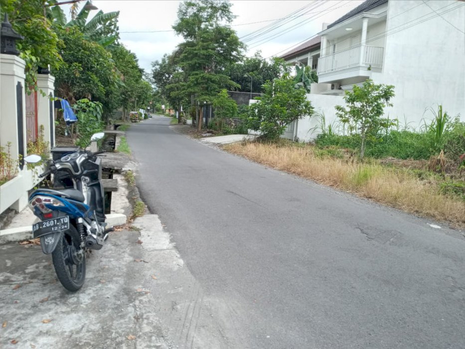 PEKARANGAN STRATEGIS  JLN UTAMA JONGKE SINDUADI MLATI SLEMAN