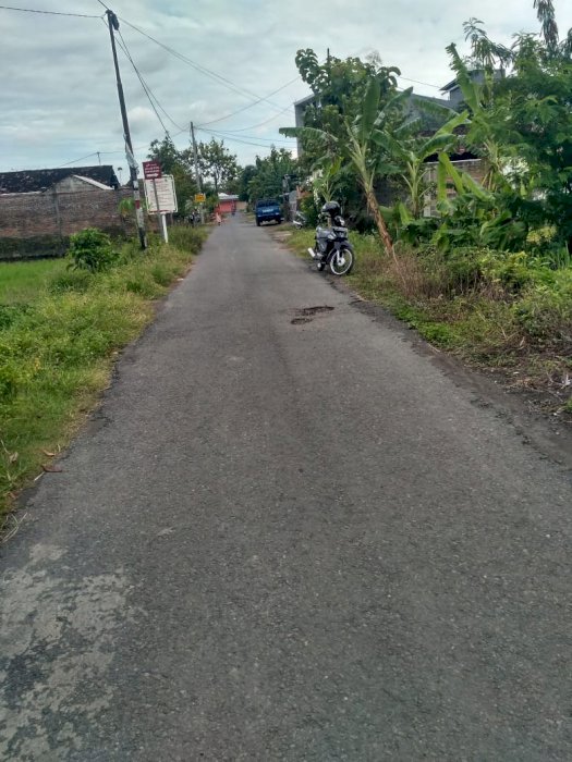 SEBIDANG TANAH PEKARANGAN TEPI JLN ASPAL 200M DR KAMPUS UAD  TAMANAN BANGUNTAPAN