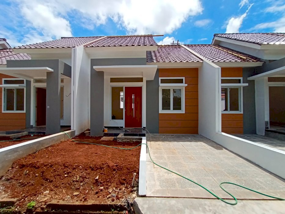 Rumah baru siap huni dekat gerbang tol sawangan dan mall the park sawangan