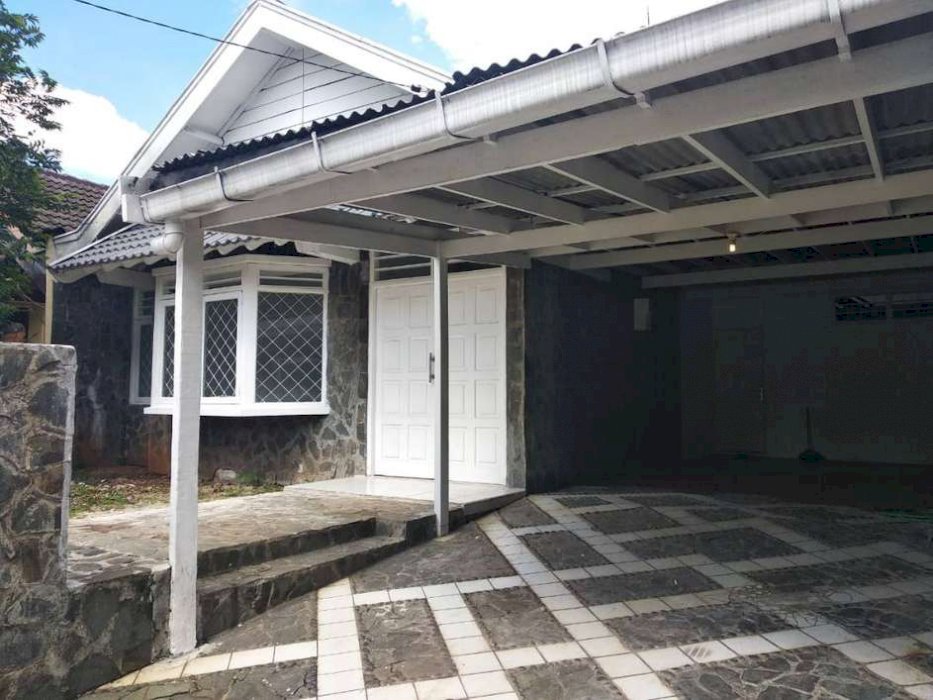 Rumah baru renovasi di Bintaro Jaya Sektor 2.
