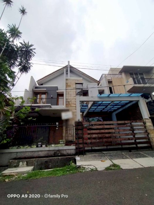 Dijual Rumah  Bintaro jaya (Jaksel) secondary asri.
