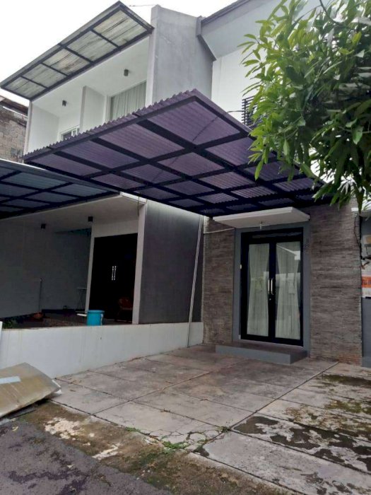 rumah secondary minimalis dalam komplek di rempoa CIPUTAT