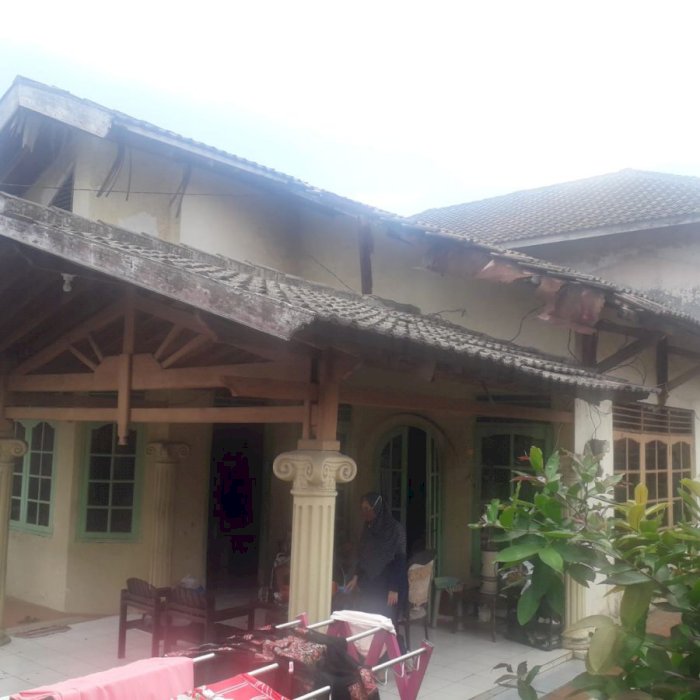 Rumah banyak kamar dekat metropolis town square.,,.,