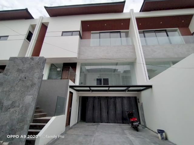 Brandnew house on-progress di Pondok Indah Jakarta Selatan.