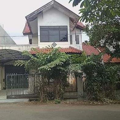Rumah secondary tanah luas di Bukit Cimanggu City, Bogor Barat.
