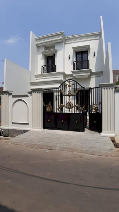 Brandnew house desain Classic Eropa di Joglo Jakarta Barat