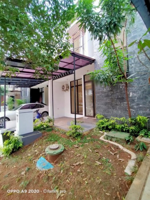 Rumah secondary asri di Bintaro jaya sektor 9 Parigi Pd. Aren.