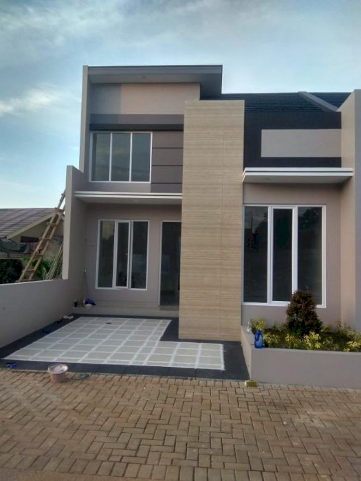 Launcing cluster tahap 4 dalam komplek perumahan di Jl. Raya Ceger, Jurangmangu.