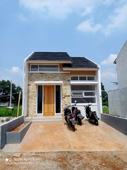 Rumah Mewah Depan Plaza Cibubur