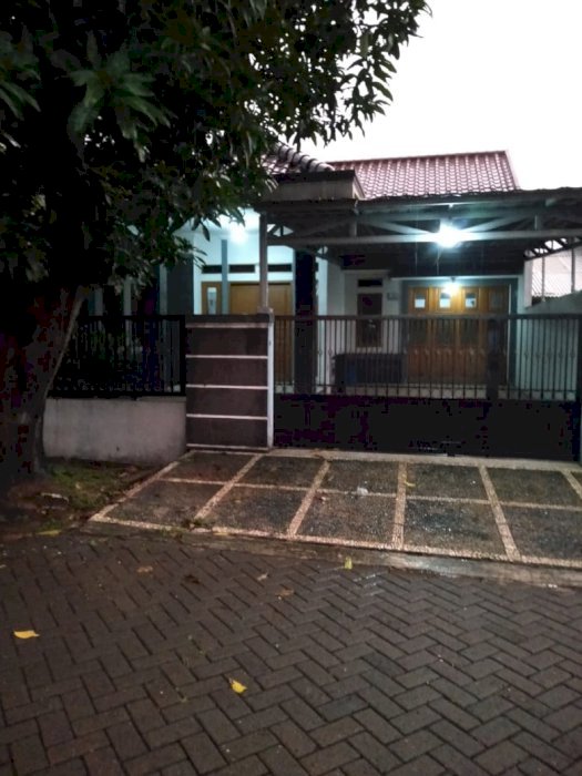 Dijual rumah di Rawalumbu jembatan 6