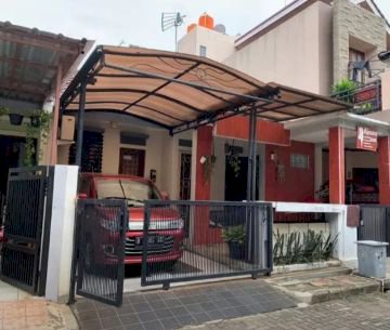 Rumah secondary cantik dalam perumahan dkt Bintaro.