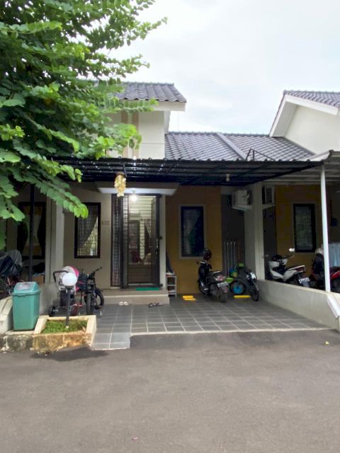 Rumah cluster cantik semi furnished di Pamulang Timur.