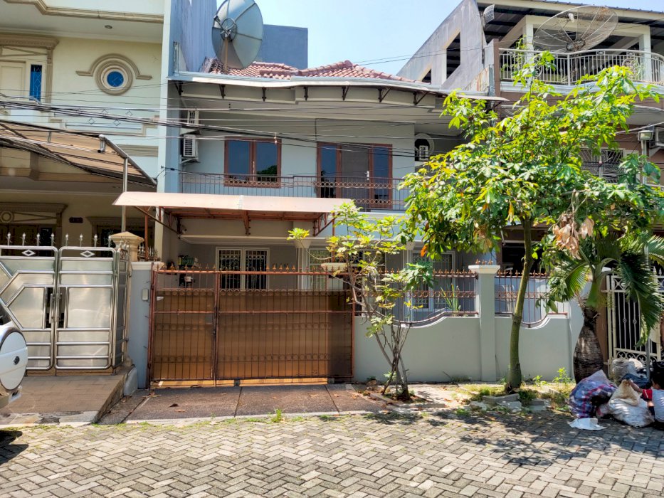 Rumah di Taman Palem Lestari