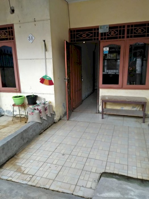 Di jual rumah siap renov murah