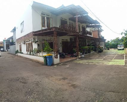 Rumah secondary Hoek dalam perumahan di Serpong BSD