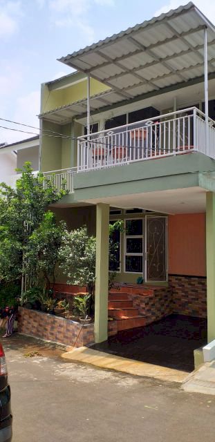 Rumah secondary asri dalam cluster area Ciater Serpong