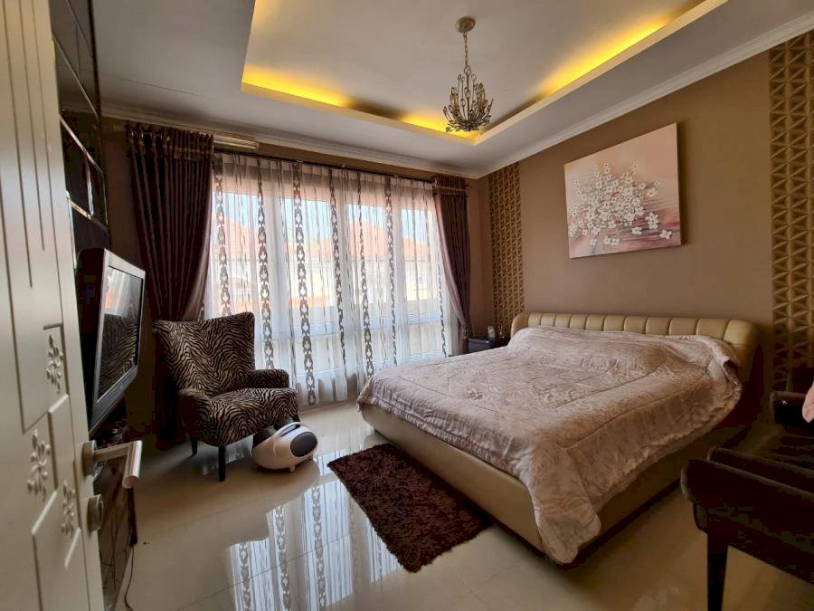 Dijual Rumah Puri Bintaro Sektor 9 Full Renovasi