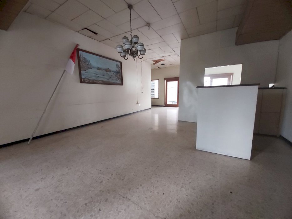 GUDANG SIAP PAKAI DI AREA BISNIS DAN INDUSTRI TENGAH KOTA