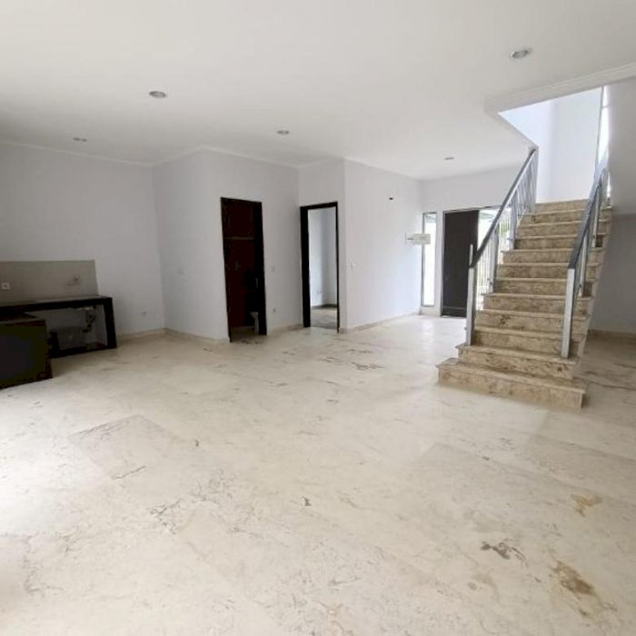 Disewakan rumah golf island pik pantai indah kapuk jakarta uta