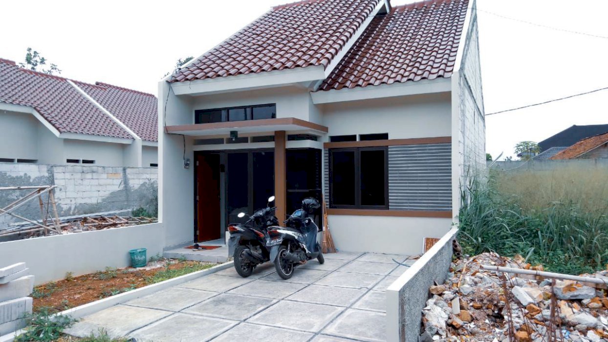 DIJUAL RUMAH LOKASI STRATEGIS DI TAPOS, NEGO SAMPAI JADI