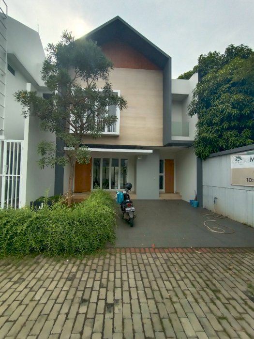 RUMAH READY STOCK DI BINTARO  DUA LANTAI 4+1KT 3+1 km
