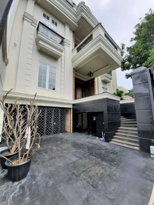 RUMAH Ajib MEWAH PONDOK INDAH DIJUAL