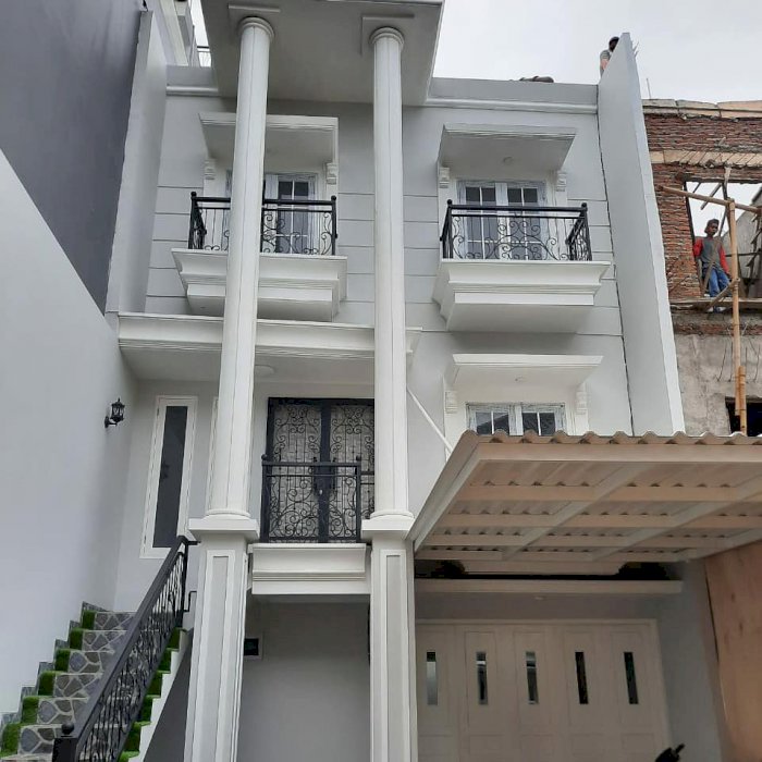 Dijual Rumah Townhouse Puri Kencana 8  Jagakarsa Jakarta Selatan